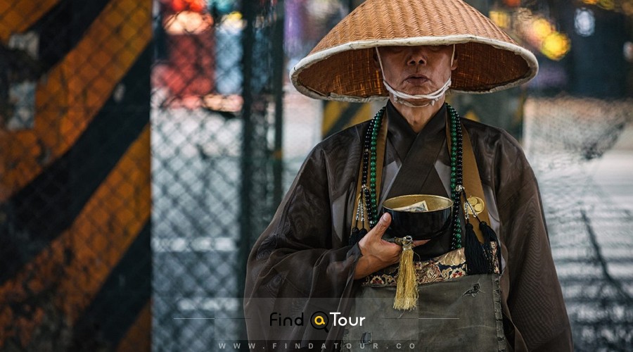 سفر به ژاپن و عکس راهب ژاپنی